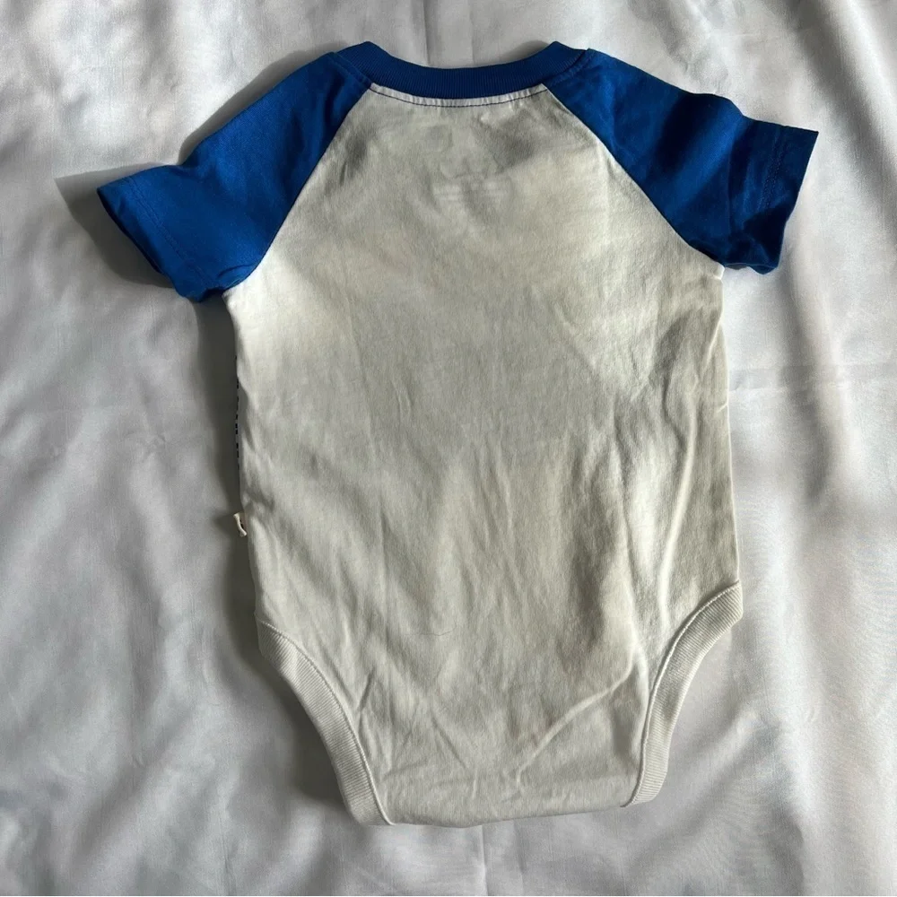 Set of Two Baby Gap Summer Onesies in Size 0-3 Months